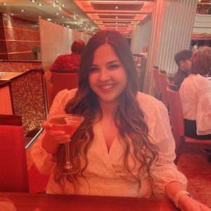 Meet your Posher, Tonie